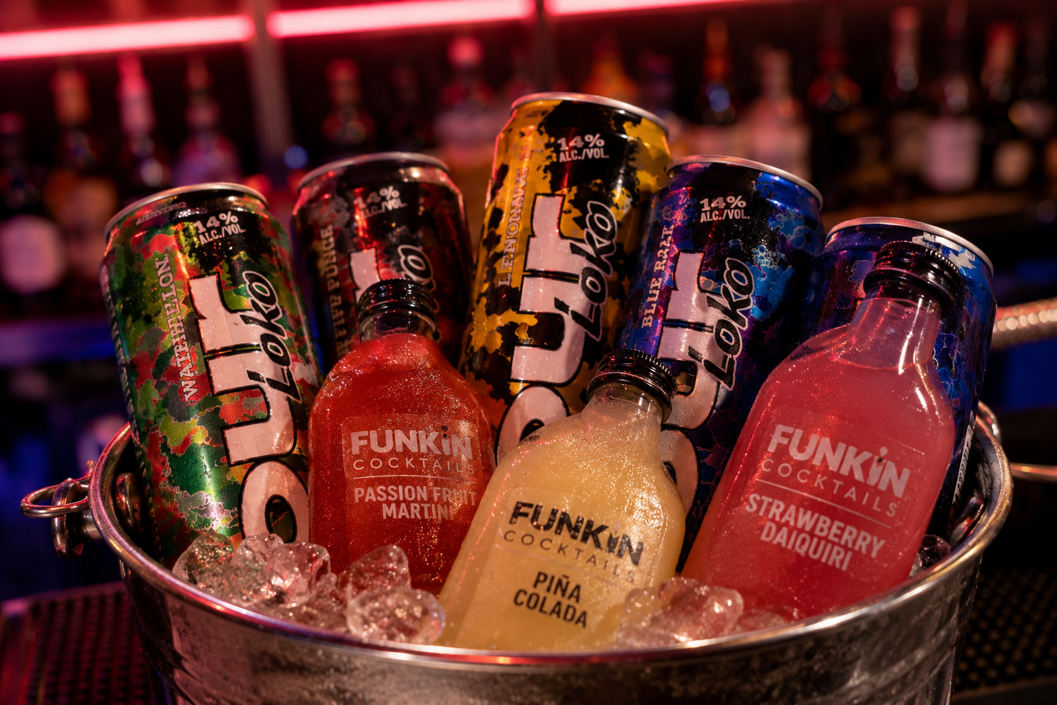 Funkin Cocktails y Four Loko en cubo de hielo bar
